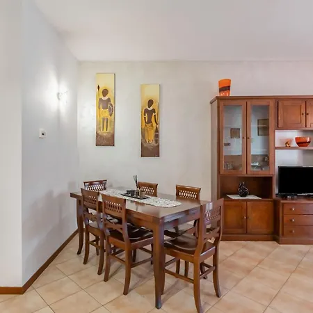 Ferienwohnung Lilly House - Travaco Siccomario - By Host4U San Martino Siccomario Exterior foto