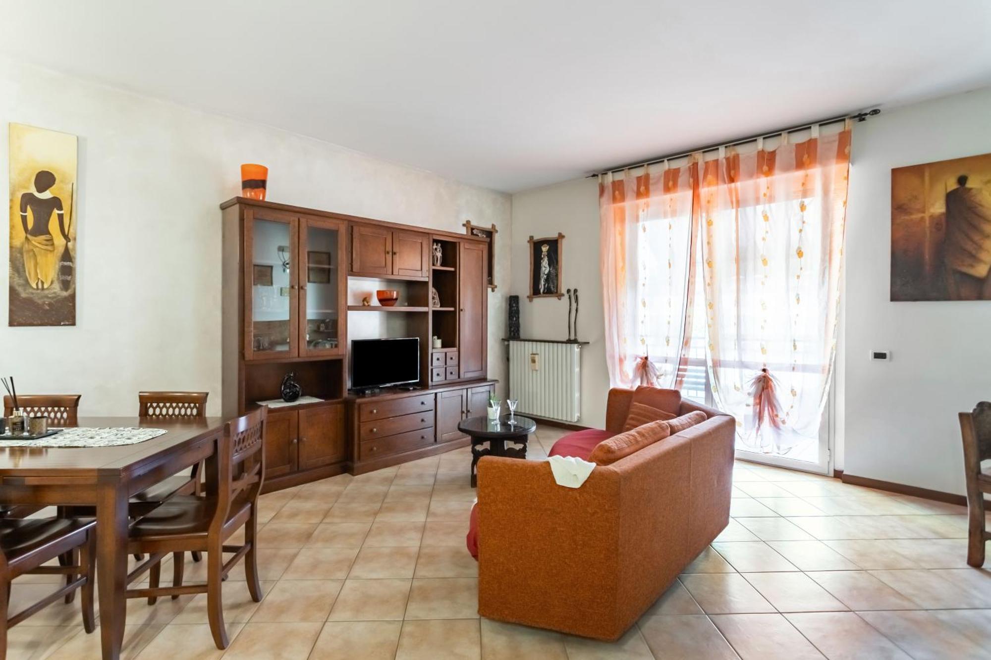 Lilly House - Travaco Siccomario - By Host4u Apartment