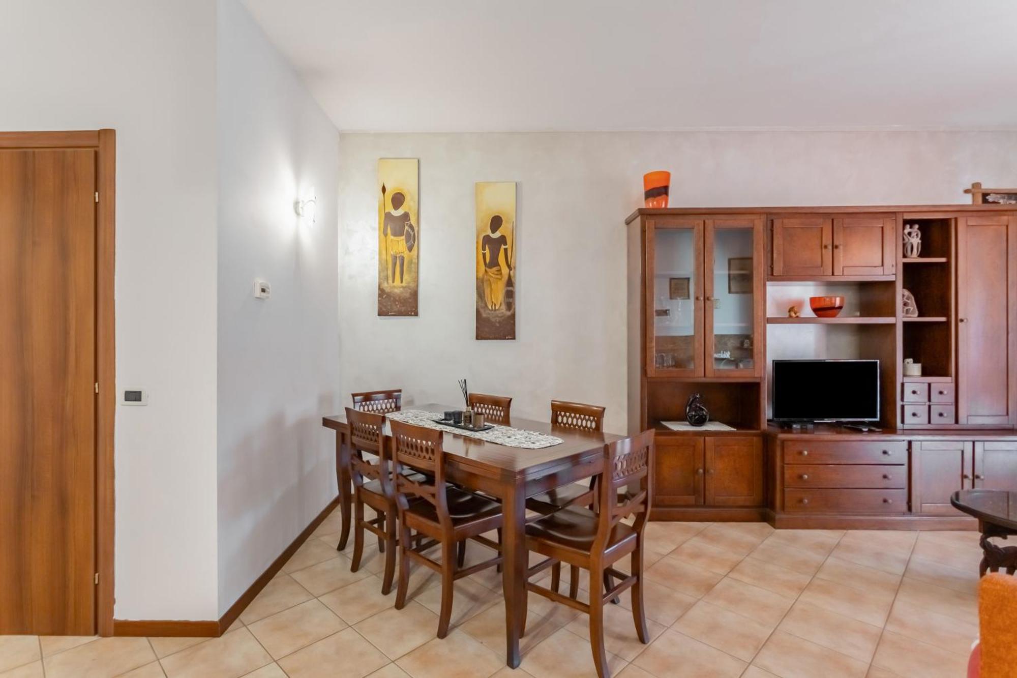 Apartamento Lilly House - Travaco Siccomario - By Host4u San Martino Siccomario
