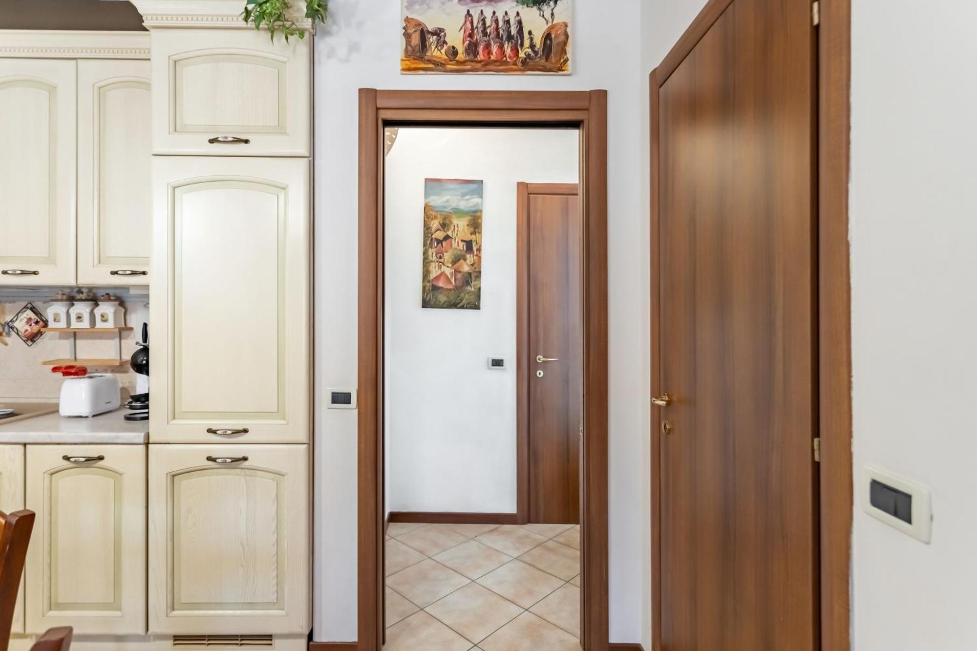 Apartamento Lilly House - Travaco Siccomario - By Host4u
